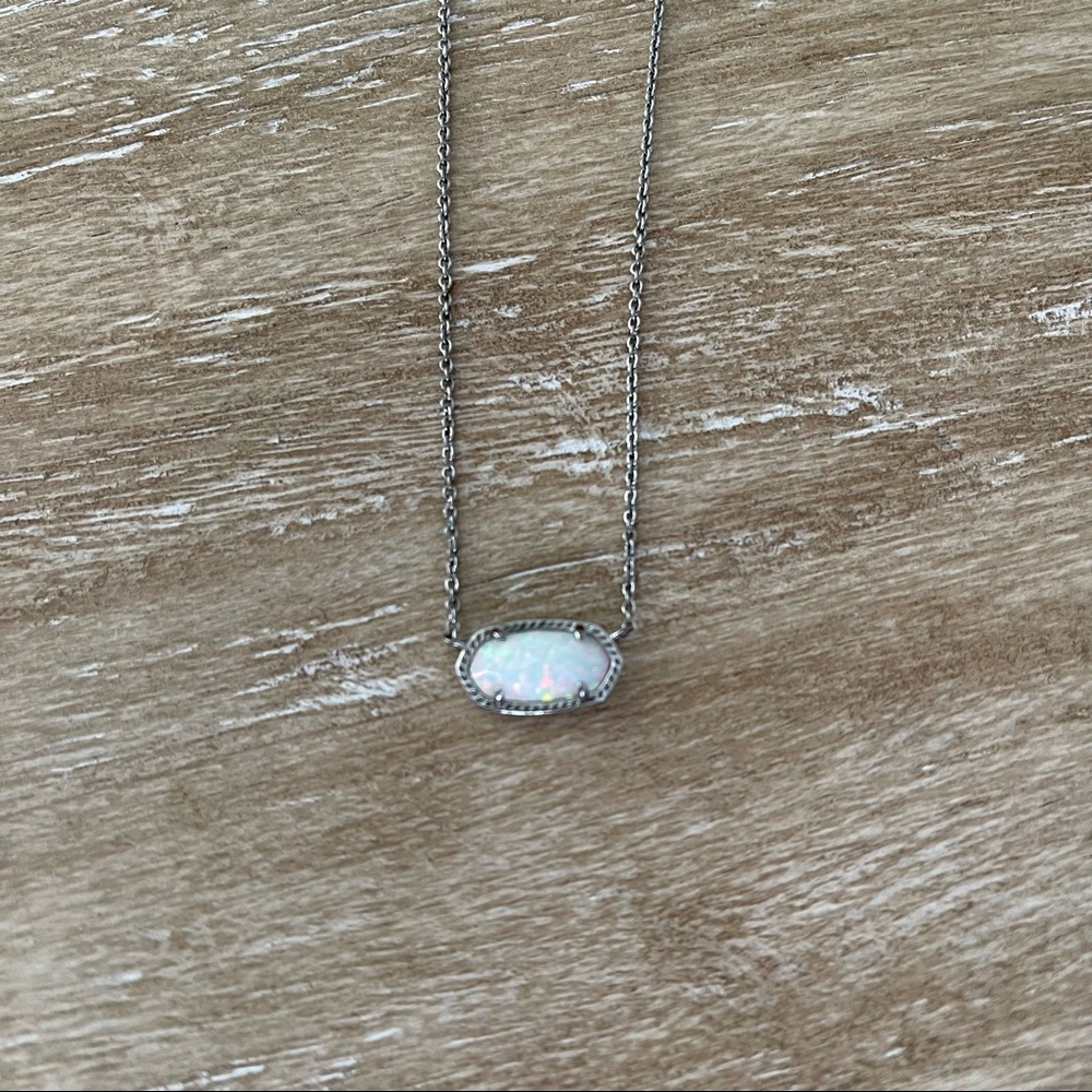 Kendra Scott Necklace